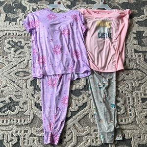 Joyspun Pajama set size small NWT short sleeve pj top& pant set. Set of 2